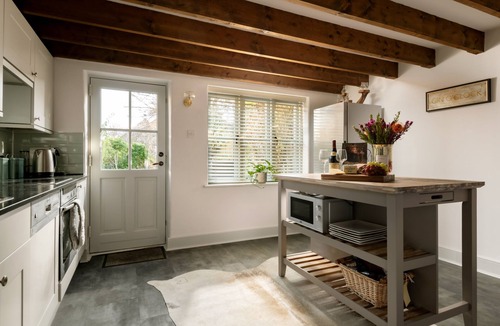 Moreton-in-Marsh Cottage | Magnolia Cottage