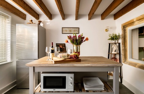 Moreton-in-Marsh Cottage | Magnolia Cottage