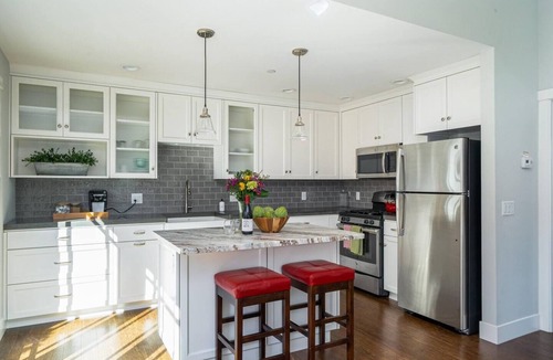 Chico House | | Magnolia Guest House |