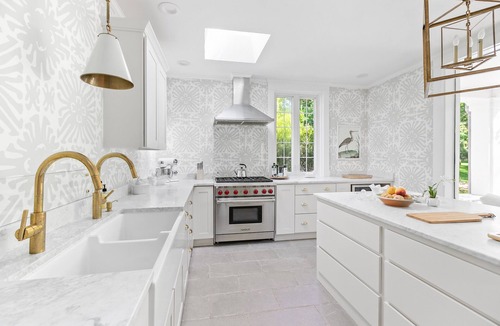 Barracks Rugby House | Magnolia Hill | 4 Bed, 3.5 Bath