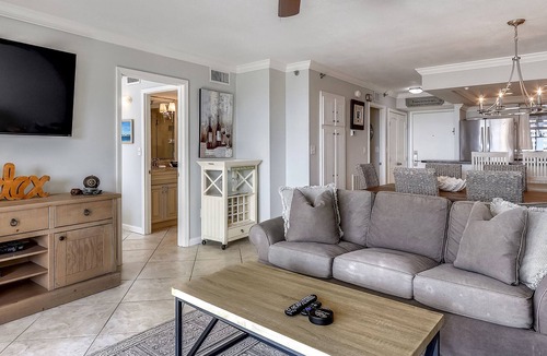 Holiday Isle Condo | Magnolia House 305 is a Luxury 2 BR with Free Beach Service by RedAwning