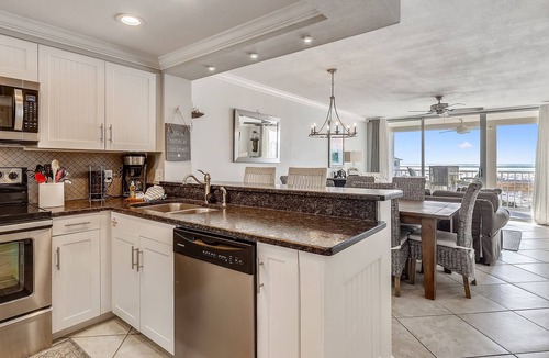 Holiday Isle Condo | Magnolia House 305 is a Luxury 2 BR with Free Beach Service by RedAwning