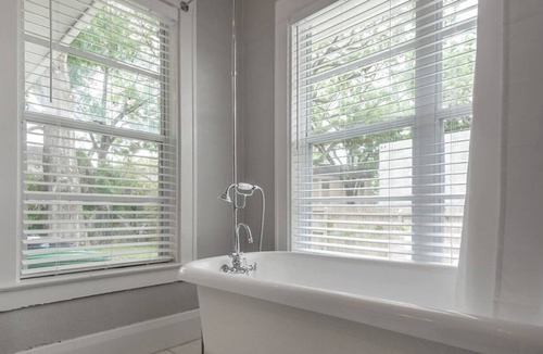South Seminole Heights House | "Magnolia House" - Riverside View|Covered Parking