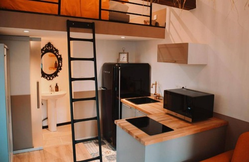 Ep 21 - Saint-Paul Apartment | Magnolia Park