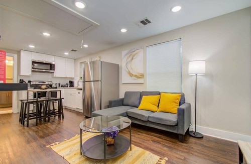 Greater East End House | Magnolia Park Urban Retreat - 2-BD/1-BA with Yard!
