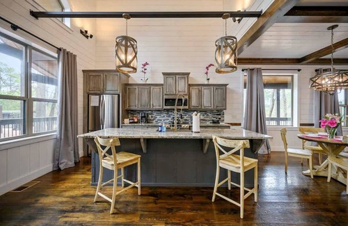 Broken Bow Cabin | Magnolia Peak Hot Tub, Firepit, Air Hockey