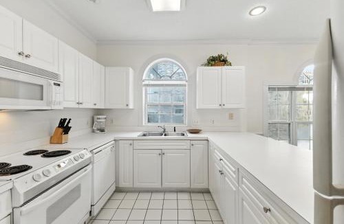 Central Myrtle Beach House | Magnolia Place 4647-201