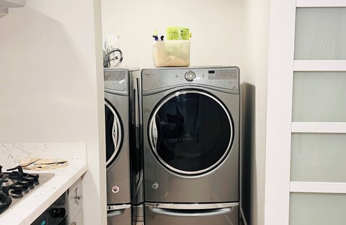 Magnolia House | Magnolia Private Unit with Kitchen & Patio