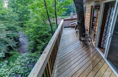 Canadensis House | Magnolia Streamside Resort