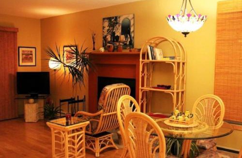 Magog Apartment | Magog Lovely Vacation Home