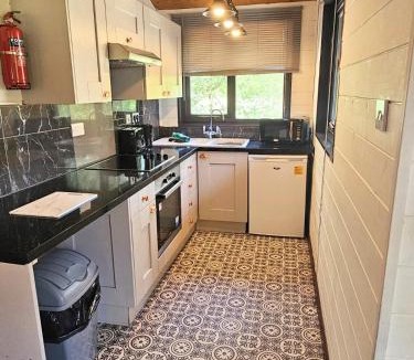 Warminster House | Magpie 3 HuntersMoon-Longleat-Warminster-Bath