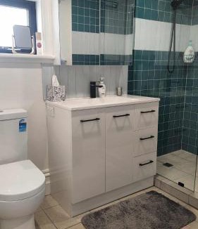 Mintaro Hotel | Magpie and Stump Hotel 'Nest Accommodation'