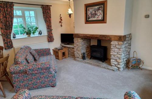 Bruton House | Magpie Cottage