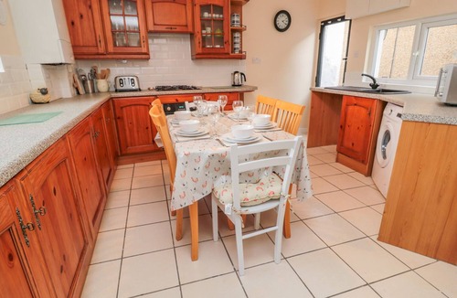 Wooler House | MAGPIE COTTAGE, pet friendly, with open fire in Wooler