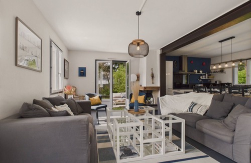 Asserac House | Mahé Bridge - 300m Beach - 7 adults - 5 children
