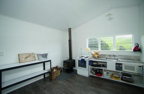 Tiniroto House | Mahaanui Quarters Farmstay