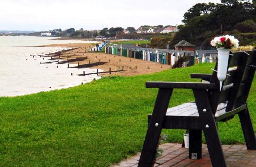 Lee-on-the-Solent Bed & Breakfast | Mahe - Lee on the Solent