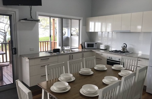 Maheno House | Maheno Cottages "Yenningee Bora"