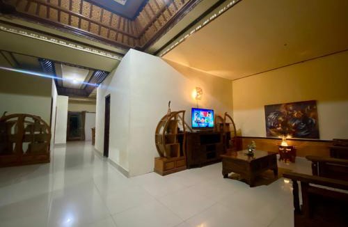 Lodtunduh House | Mahesa House by Best Living