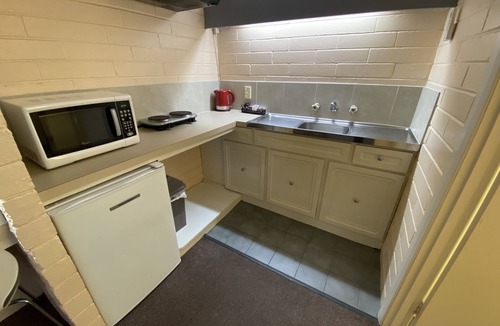 Warrnambool Hotel | Mahogany Motel