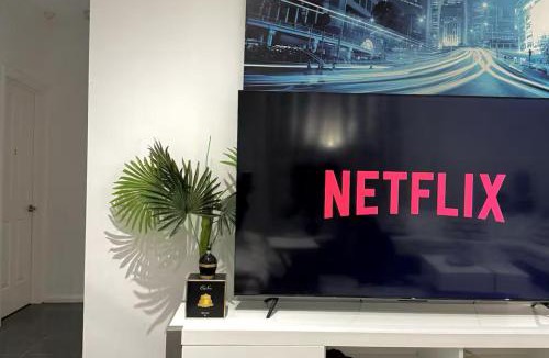 Truganina House | Mahzan Private Room 4 - Shared House