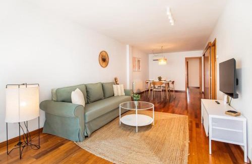 El Port Apartment | Mai&Maud Fira Apartment