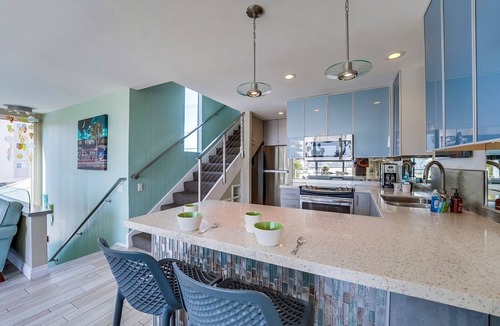 Mission Beach Condo | Mai Tai Retreat Mission Bay Front Walk to Beaches