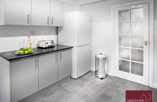 Maidenhead House | Maidenhead - Private Courtyard, 3Bed