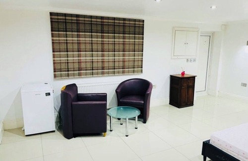 Maidenhead Apartment | Maidenhead Studio Retreat