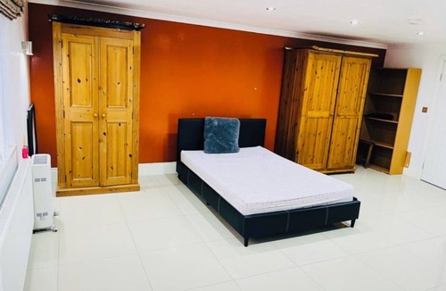 Maidenhead Apartment | Maidenhead Studio Retreat