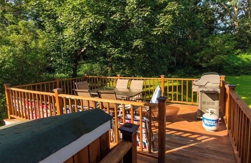 Gloucester Cottage | Maids Quarters; private beach