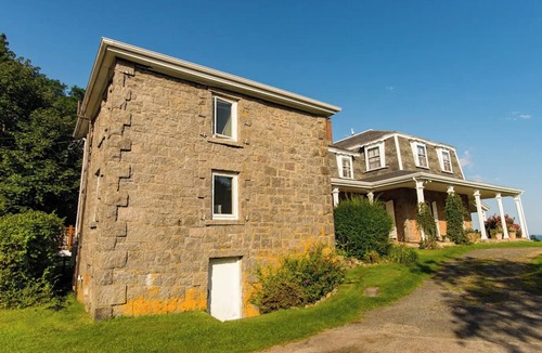 Gloucester Cottage | Maids Quarters; private beach