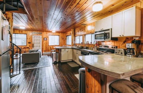 Index Cabin | Main · Amos Cabin - Iconic Riverfront Cabin
