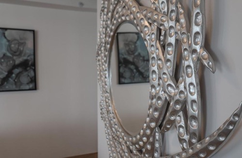 Main Beach Apartment | Main Beach Apartment at The Meriton