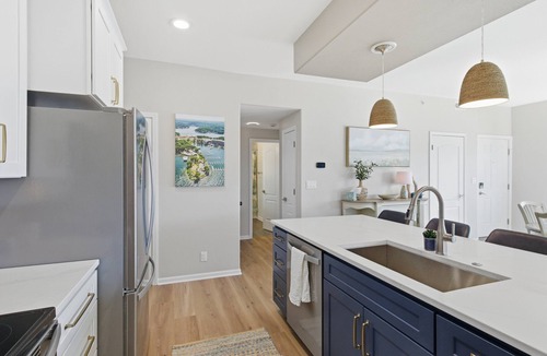 Lake Ozark Condo | Main Channel Views, Screened Porch, Pool & Boat Slip