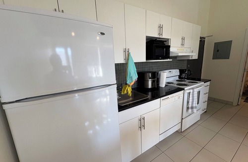 Downtown Winnipeg Apartment | “Main Downtown Stay — Close to Everything!”