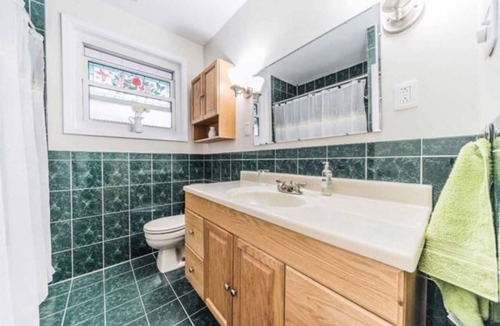 Woburn House | Main floor city living with nature+30 minutes from downtown