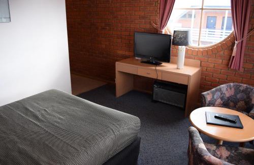 Golden Point Hotel | Main Lead Ballarat Motel