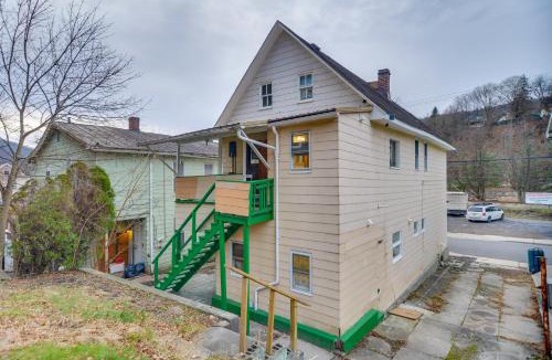Westernport Apartment | Main St Apt w/Pool Table & Sauna in Westernport!