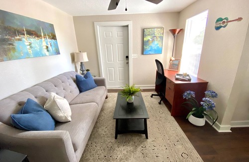 Safety Harbor Apartment | Main St. Retreat