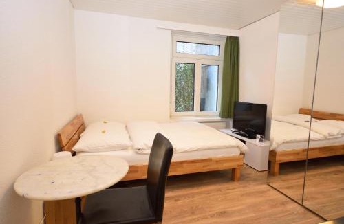 Center Apartment | Main Station Studio - Color 1
