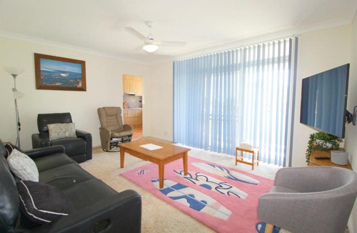 Crescent Head Apartment | Main Stay 8, 1 Main Street