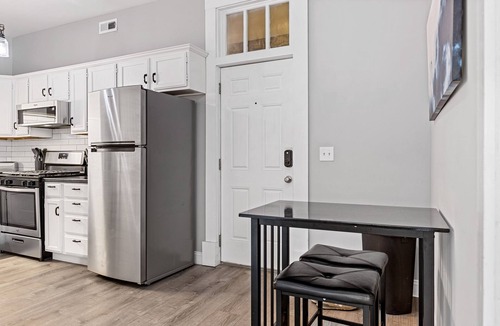St. Charles Apartment | Main Street Balcony Apartment