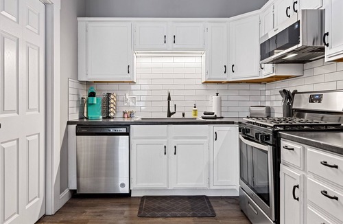St. Charles Apartment | Main Street Balcony Apartment