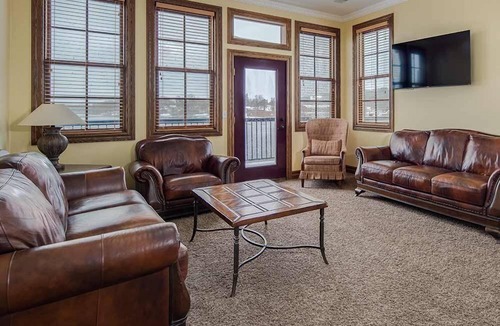 Lowell Hotel | Main Street Inn