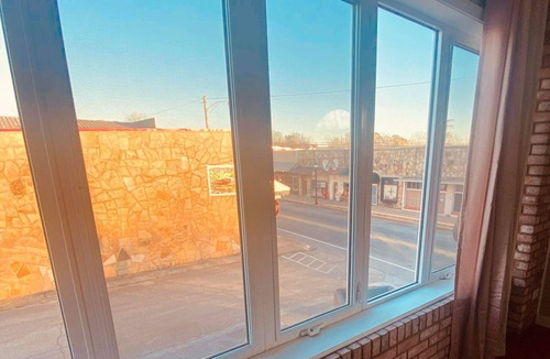 Mountain View Apartment | Main Street Panorama