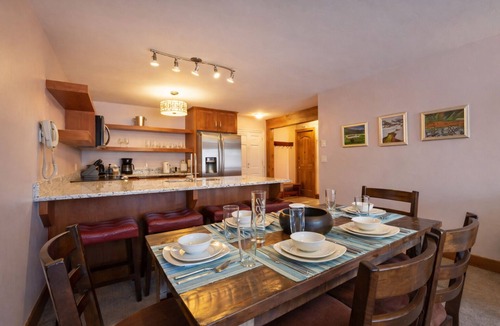 Downtown Park City Apartment | Main Street | Walk to Shopping | Private Balcony