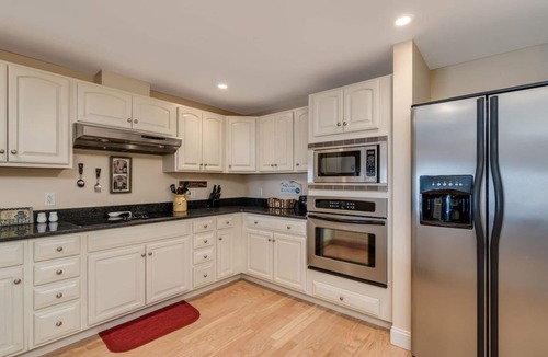 Old Orchard Beach Condo | Maine, Beachfront Condo!