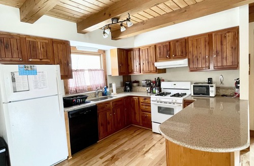 Stoneham Ski Chalet | Maine Chalet