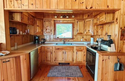 Brunswick House | Maine Oceanfront Retreat